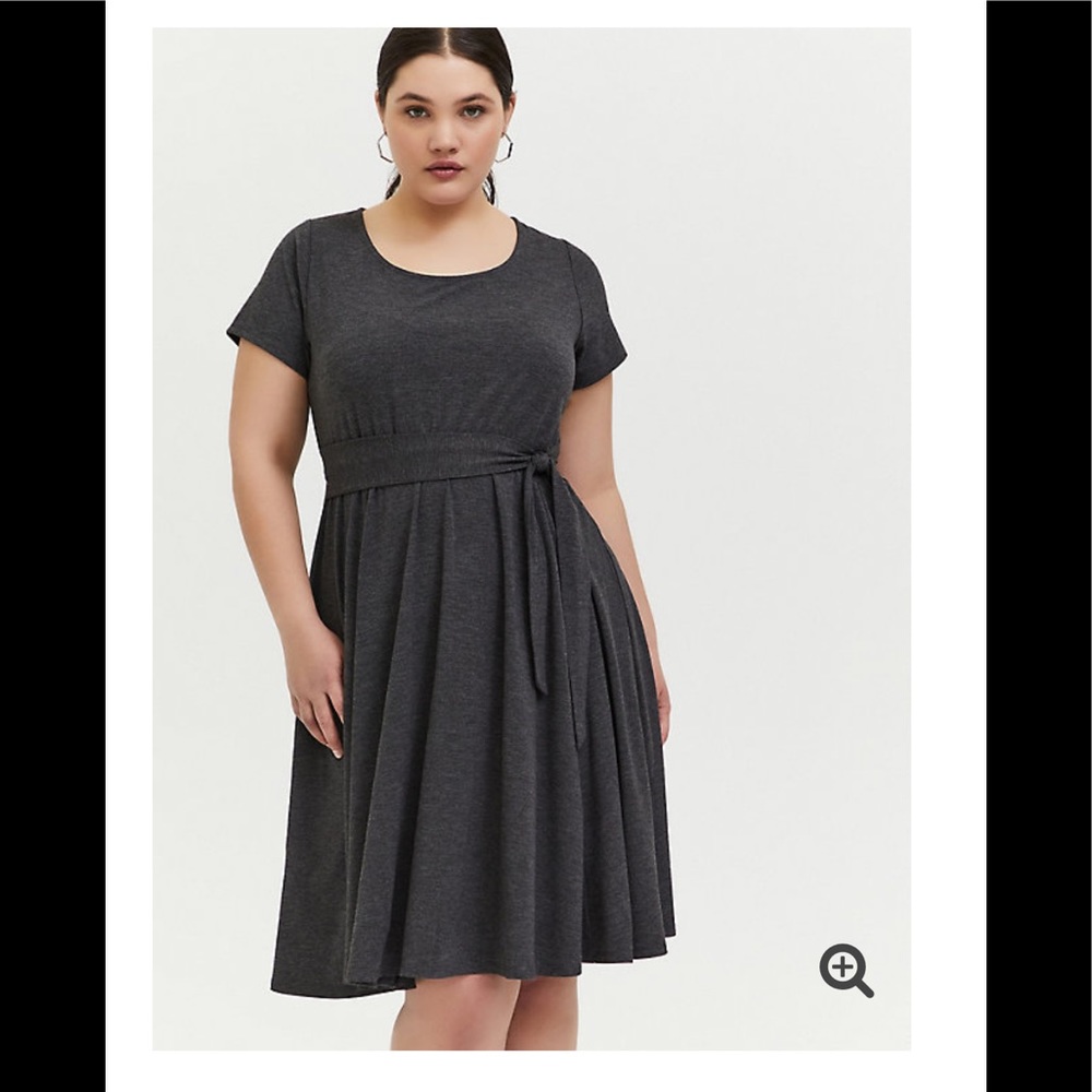 Torrid NWT jersey tie dress